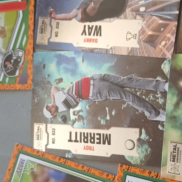 Assorted Sports Trading Cards Collection - Picture 12 of 12